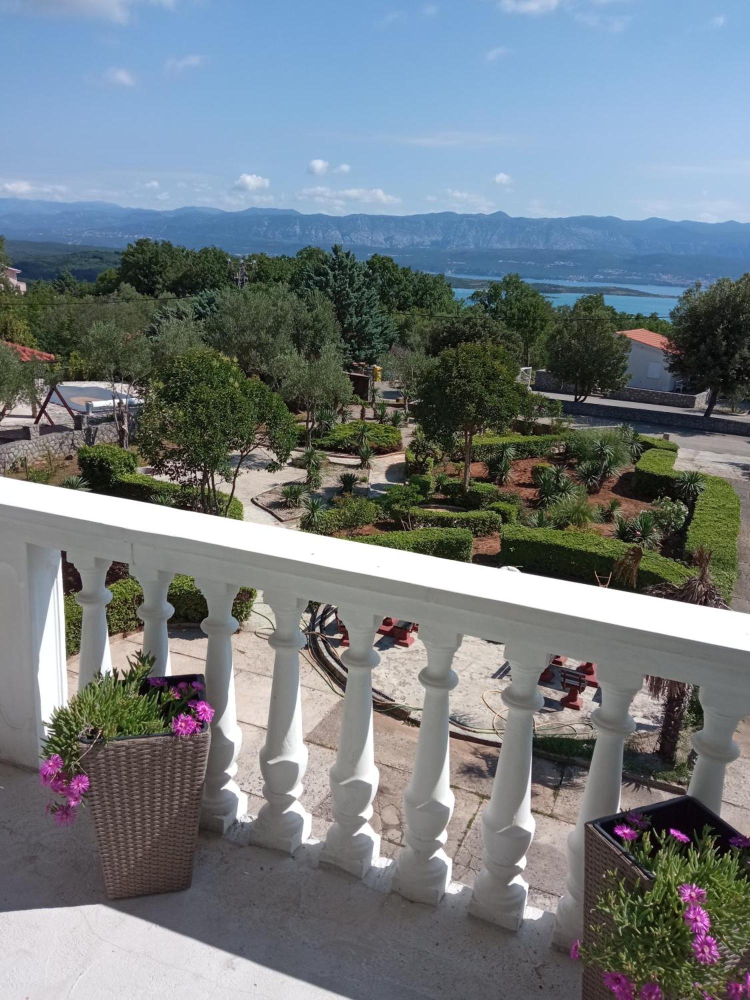 Apartman Kacic Sveti Ivan Dobrinjski Exterior foto